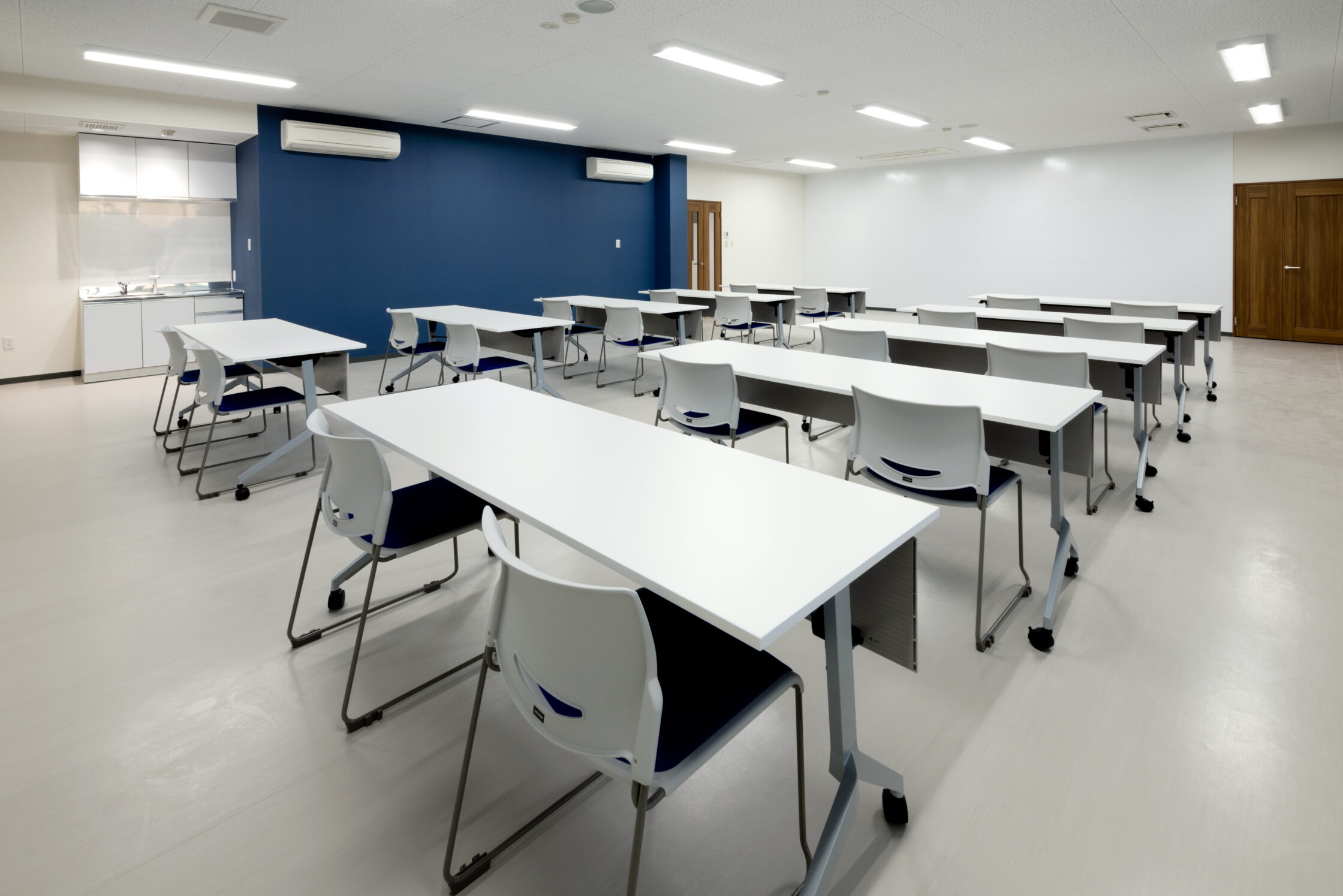 東毛重機　社屋